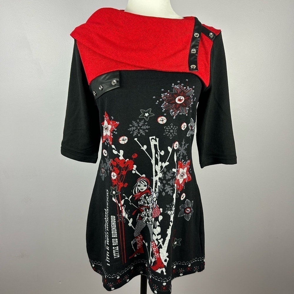 Le Grenier Floral Black and Red Tunic Wide Collar Top Size Medium